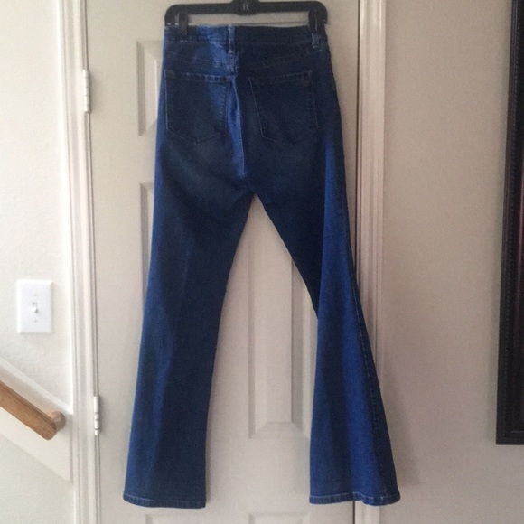 Jessica Simpson Jeans - Picture 3 of 5